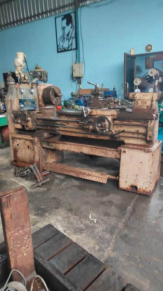 Manual Lathe