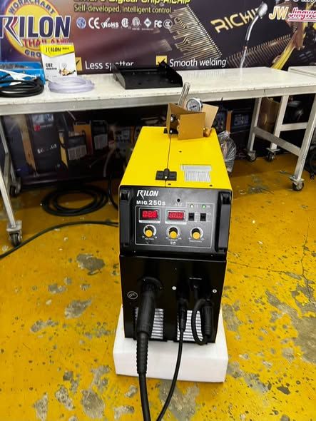 Welding Machine Rilon · MIG250