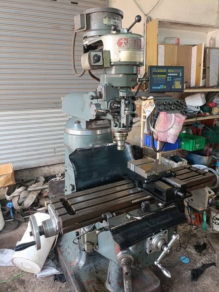 Manual Lathe Runmaster; Ta Kang