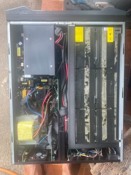 Uninterruptible Power Supply Dell