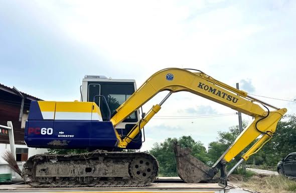 Excavator Komatsu · PC60-5