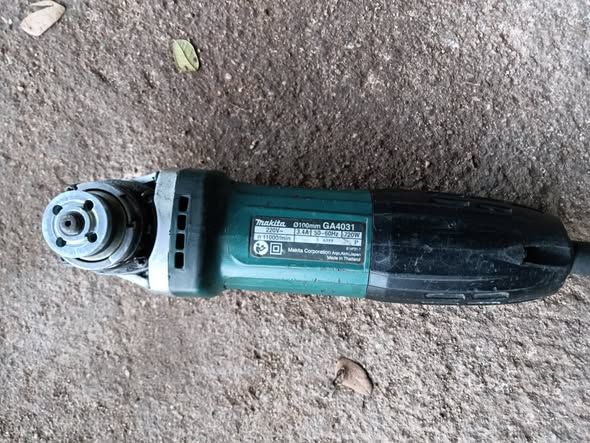 Angle Grinder Makita · GA4031