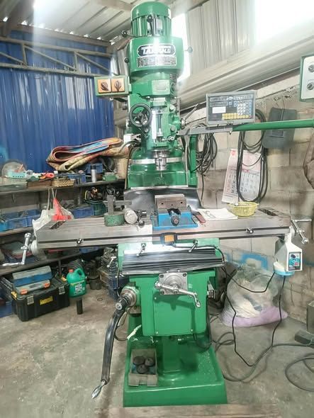 Milling Machine TAKANG · M4