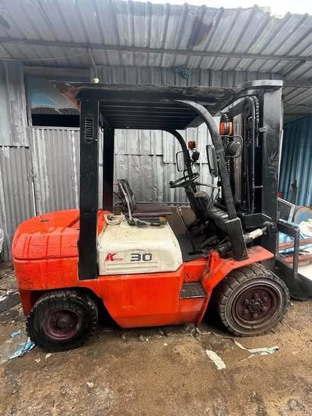 Forklift