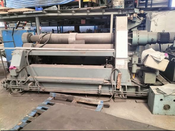 Hydraulic 4-Roll Rolling Machine