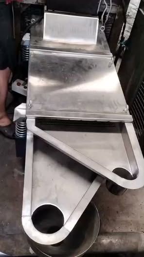 Vibrating Screen