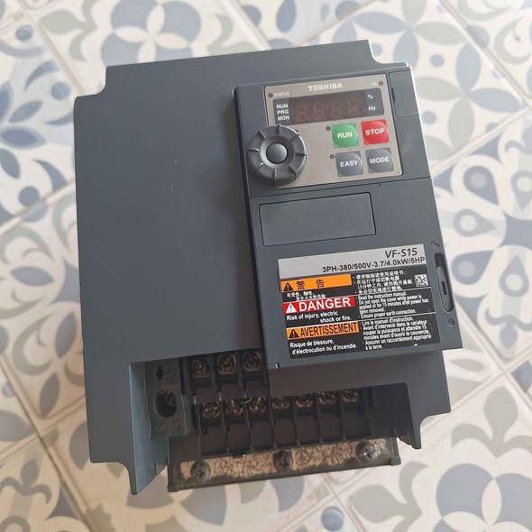 Variable Frequency Drive Toshiba · VF-S15