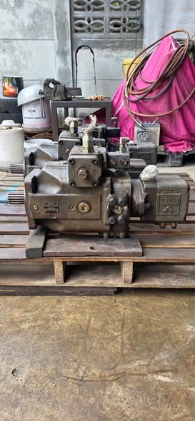 Hydraulic Pump Rexroth · AA4VSO180DRG/30R