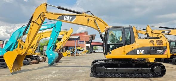 Excavator Caterpillar · 320D