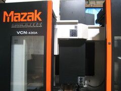 เครื่องแมชชีนนิ่งเซ็นเตอร์แนวตั้ง Mazak · VCN-430A