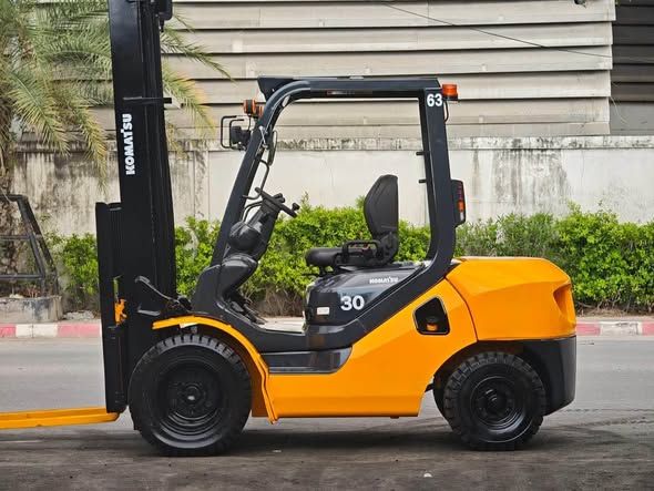 Diesel Forklift Komatsu · FD30T-17