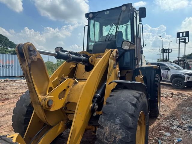 Wheel Loader Caterpillar · 914K