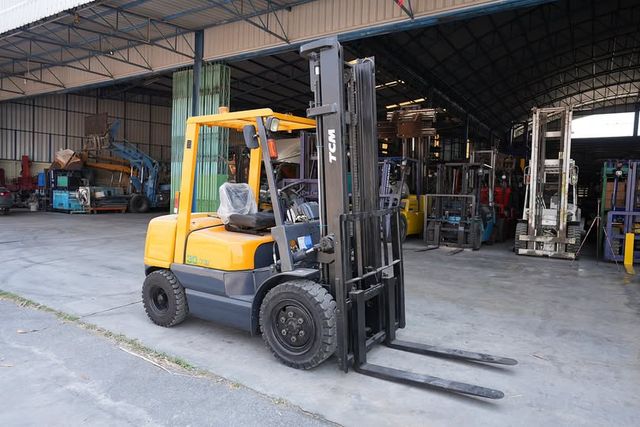 Diesel Forklift TCM · Z5
