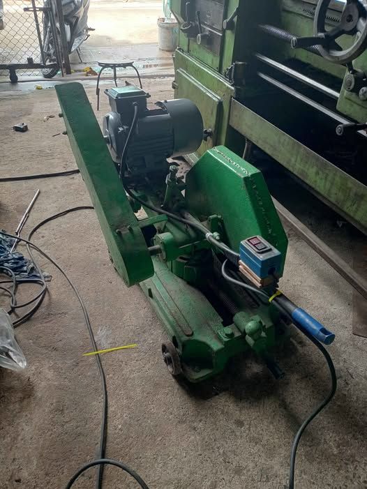 Saw Machine