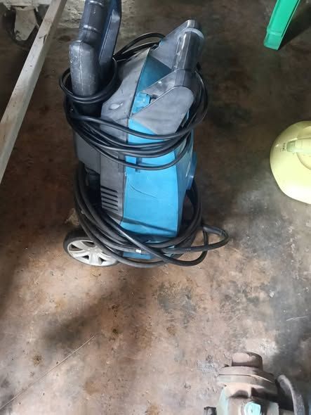 Pressure Washer