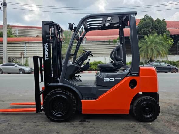 Diesel Forklift Toyota · 8FD20V30 MT