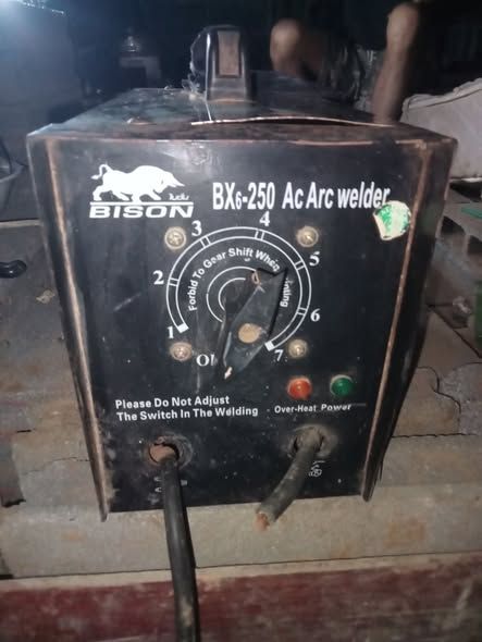 Welding Machine BISON · BX6-250