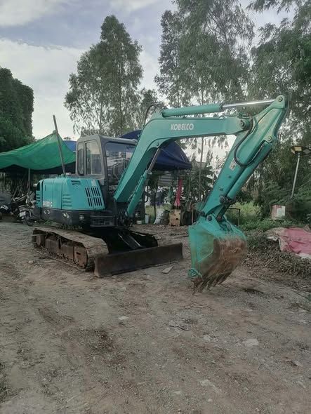 Excavator Kobelco · SK60-C