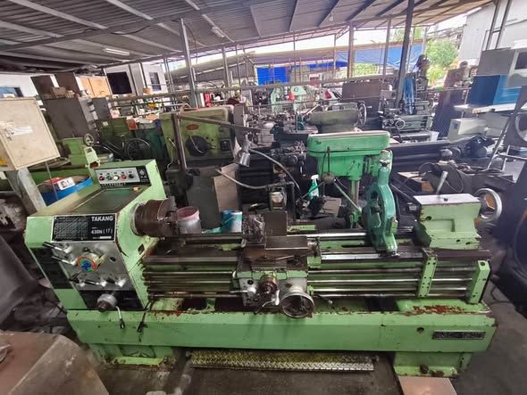 Manual Lathe Takang