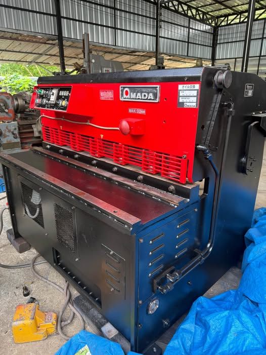 Shearing Machine Amada · S-1232