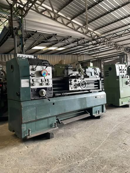 Manual Lathe