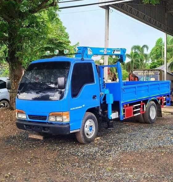 Crane, Truck-Mounted Isuzu · NKR