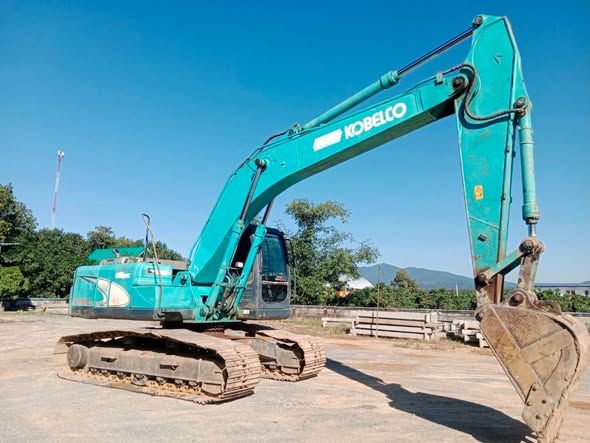 Excavator Kobelco · SK200-6 (YN11)