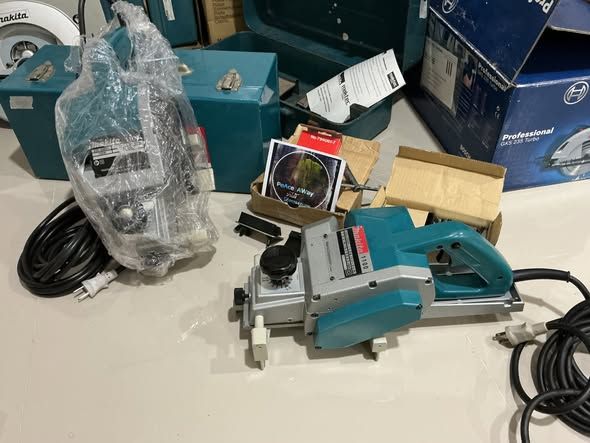 Electric Planer Makita · 1100