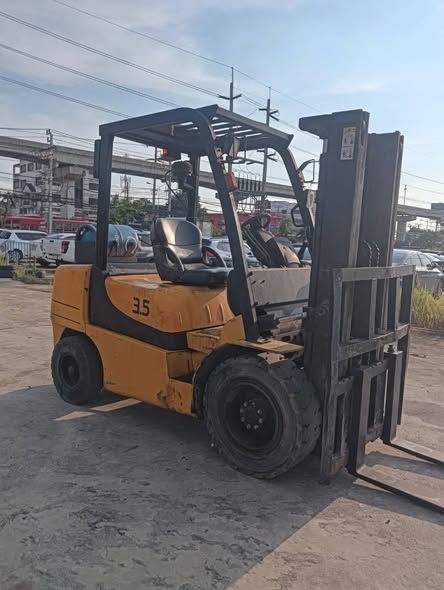 Forklift Yale
