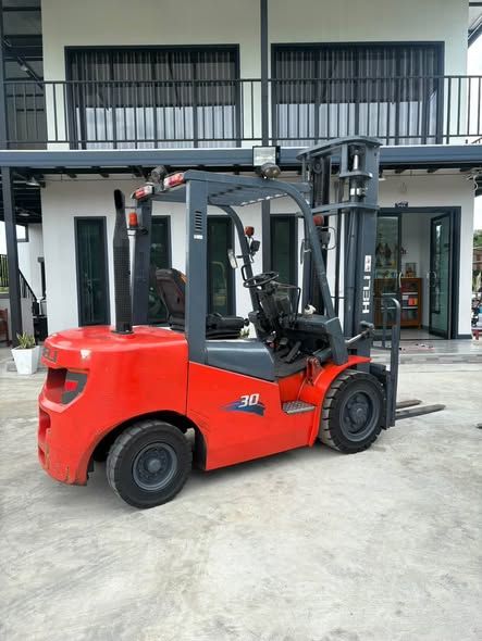 Forklift