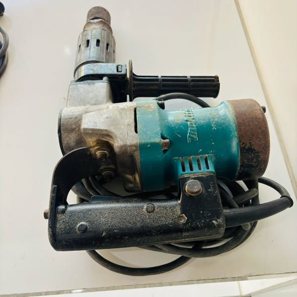 Demolition Hammer Makita · HM0810TA