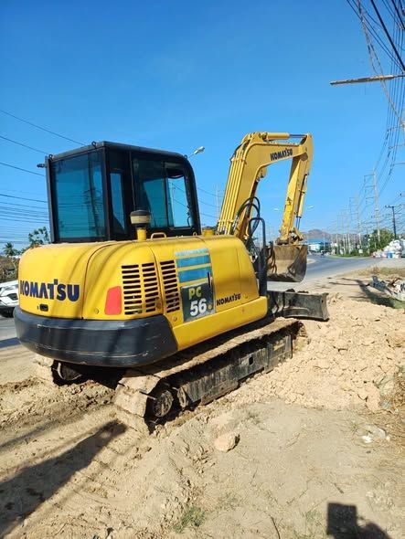 Excavator Komatsu · PC56-7