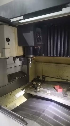Vertical Machining Center OKUMA · MB-56V