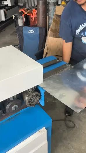 Rolling Machine for Duct Metal