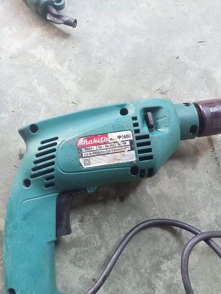 Drilling Machine (Impact Drill) Makita · HP1600