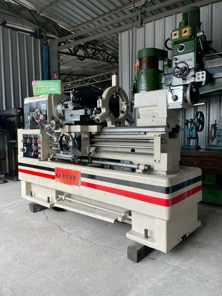 Manual Lathe