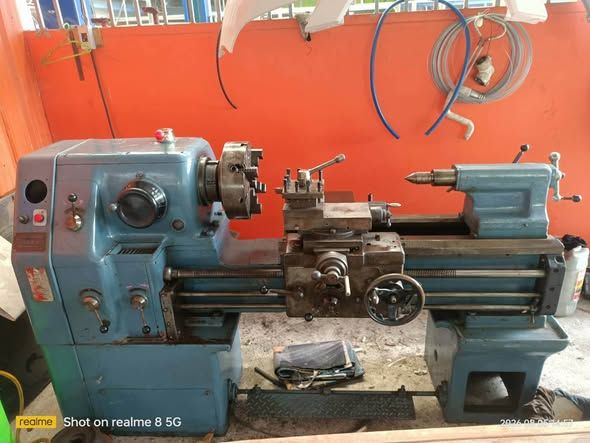 Manual Lathe