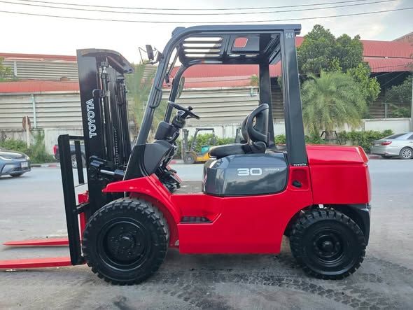 Forklift, 3-Ton Diesel Toyota · 7FD30