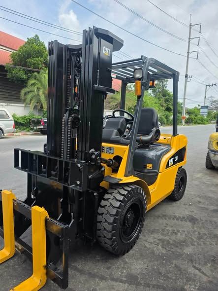 CAT 3 Ton Forklift