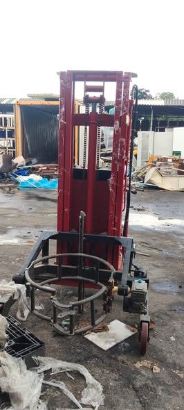 Hydraulic Drum Lifter