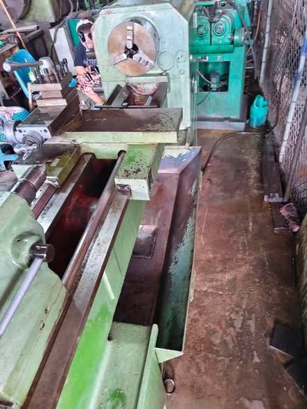 Manual Lathe