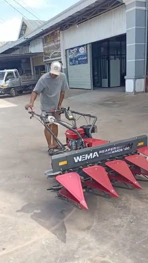 Rice Harvester