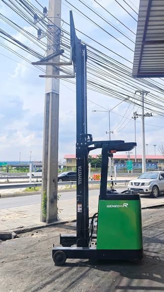 Forklift, Electric Stand-On Toyota