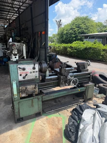 Manual Lathe