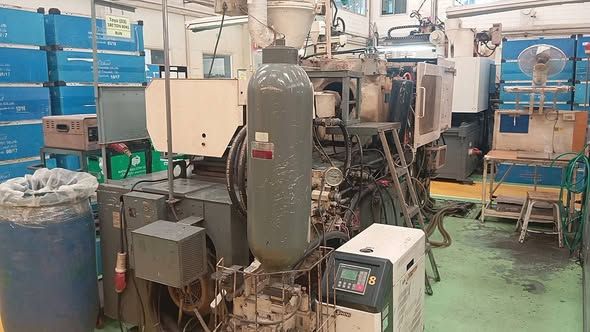 Injection Molding Machine