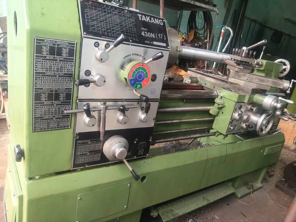 Manual Lathe Takang