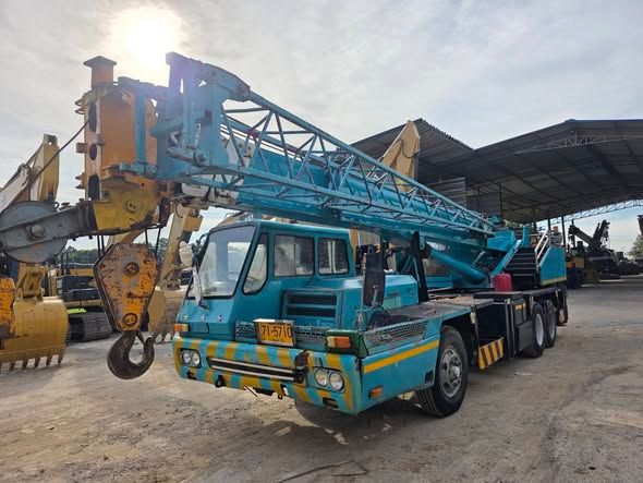 Truck-Mounted Crane Tadano · 4TW17C-1057