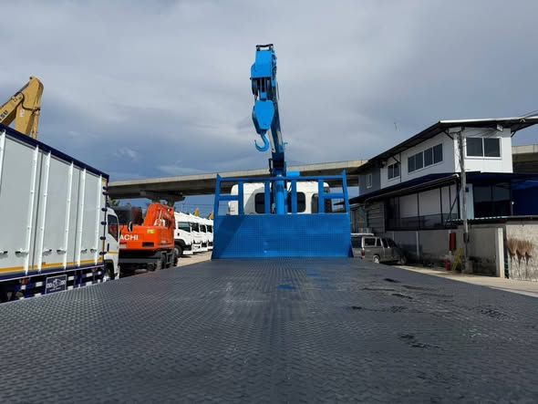 Crane Truck Hino · Victor GYH 380