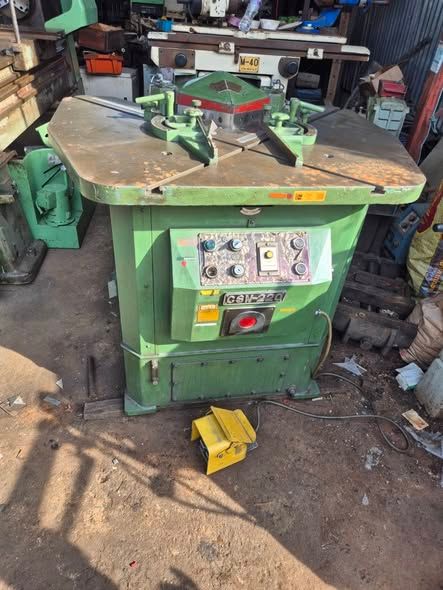Corner Notching Machine