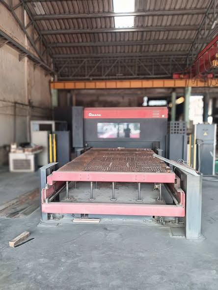 Laser Cutting Machine AMADA · FOMT.3015 NT